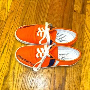 If you’re from Denver, this is the perfect shoe for you in good condition